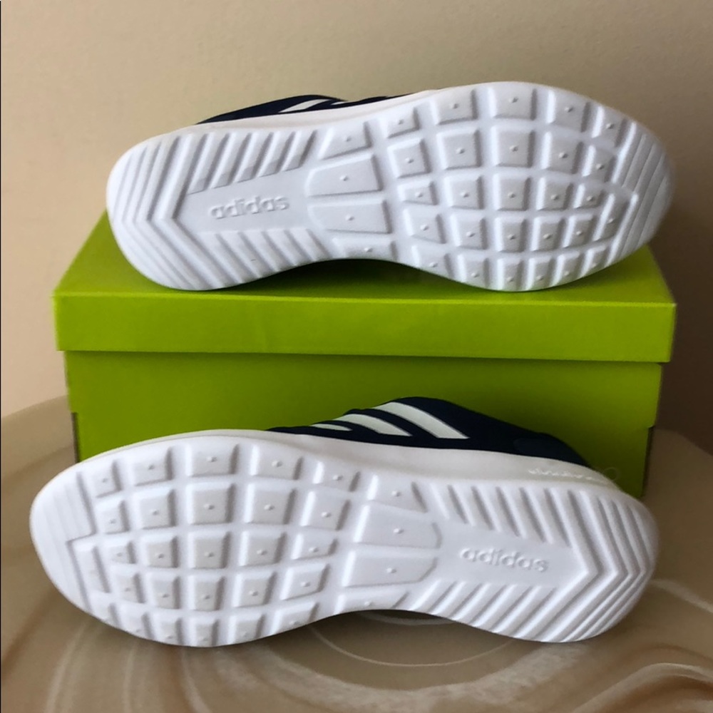 NIB women’s Adidas cloudfoam memory footbed  shoes - Picture 6 of 8